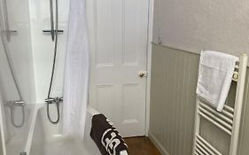 Beautiful & Bright 2 Bed Flat Murrayfield